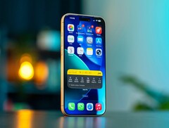 Espera-se que o sucessor do iPhone 17 Pro, na foto, tenha uma tela melhor.