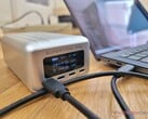 O banco de energia Zendure SuperTank Pro OLED pode recarregar totalmente qualquer laptop USB-C