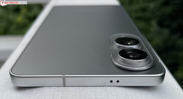 Top: microfone
