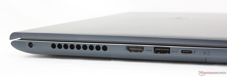 Esquerda: adaptador AC, HDMI 2.0, USB-A 3.2 Gen. 1, USB-C c/ Thunderbolt 4