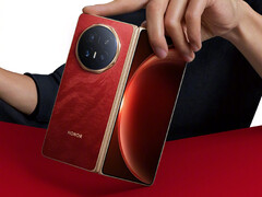 O Magic V6 em uma de suas quatro cores de lançamento.