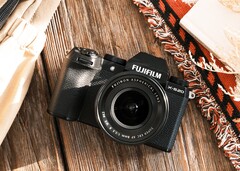 A X-S20 da Fujifilm deixou uma impressão duradoura em vários avaliadores graças ao seu desempenho compacto. (Fonte da imagem: Fujifilm)