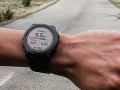 A Garmin está lançando a versão beta 21.15 para o smartwatch Fenix 7 (foto). (Fonte da imagem: Garmin)