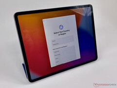 O iPad Pro 12.9 (2021) é mais do que apenas uma versão maior de seu irmão de 11 polegadas. (Fonte de imagem: NotebookCheck)