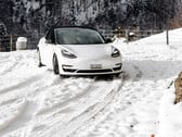 O alcance do Teslas diminui menos durante o inverno (imagem: Severin Demchuk/Unsplash)