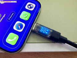 No teste, o iPhone 17 carrega com até 38 watts.