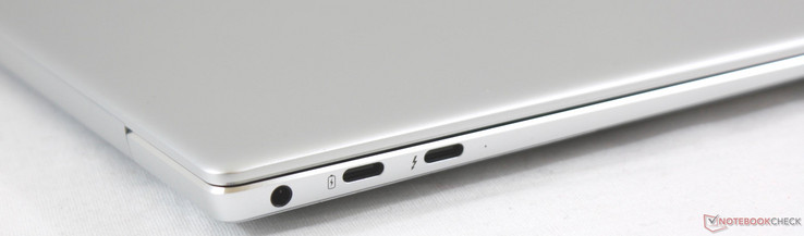 Left: 3.5 mm audio, USB Type-C, Thunderbolt 3