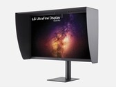 A LG 27BP95E e a 32BP95E apresentam coberturas de proteção anti-brilho destacáveis. (Fonte da imagem: LG)
