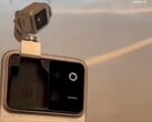 Vídeo vazado de uma demonstração prática do Honor Robot Phone, mostrando o gimbal da câmera em ação.