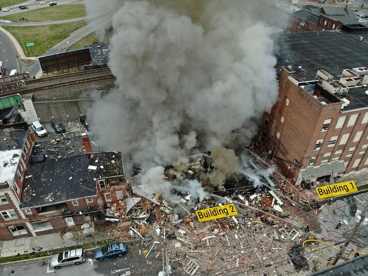 A explosão do vazamento de gás da Fábrica de Chocolates R.M. Palmer matou 7 pessoas e feriu 10 (Fonte: Western Berks Fire Dept.)