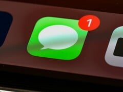 O aplicativo Mensagens da Apple, cujo ícone aparece na imagem, adiciona uma nova opção para ocultar o botão de ditado no campo de texto.