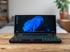 O conceito Kickstarter da Keebmon combina um PC Ryzen AI 9 HX 370, uma tela touchscreen ultralarga de 13 polegadas e um teclado mecânico hot-swap em um único dispositivo dobrável