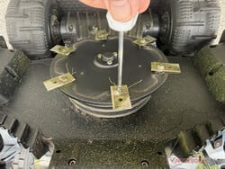 A ferramenta necessária para trocar o sino está incluída