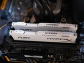 Módulos de RAM HyperX Fury DDR4 instalados em uma placa-mãe (Fonte da imagem: Athena Sandrini/Pexels)