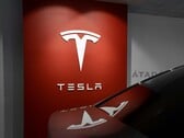 A função Autopilot da Tesla não parece ter sido a responsável por esse acidente específico.