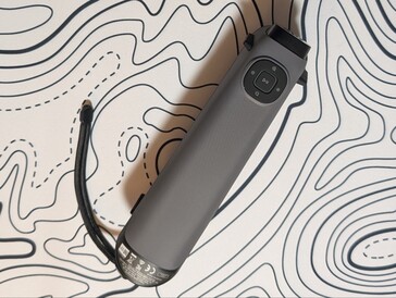 Parte traseira do Sermoon S1 com botão de início e botões de ajuste de luz + brilho