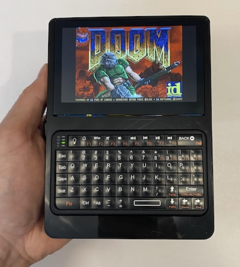 O Bumble-Berry-Pi usa peças de prateleira e impressão 3D mínima para criar um palmtop funcional e de ótima aparência (Fonte da imagem: Samcervantes via Github)