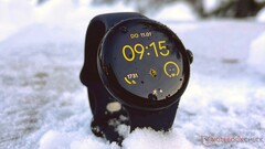 Há muito tempo: Diz-se que o Google Pixel Watch 4 é mais reparável do que seus antecessores. (Fonte da imagem: Notebookcheck)