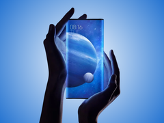 O Xiaomi Mi Mix Alpha.