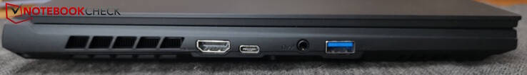 Esquerda: HDMI, USB-C 3.0, fone de ouvido de 3,5 mm, USB-A 3.0