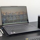 Análise do Lenovo IdeaPad 5 2 em 1 16IAL10: Conversível de tela grande com Intel Arrow Lake