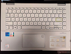 O teclado do VivoBook Flip 14 faz o trabalho para o uso diário