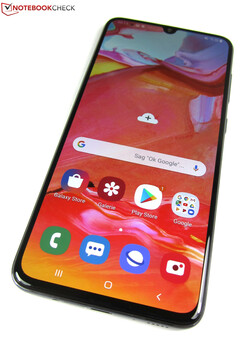 In review: Samsung Galaxy A70. Review unit courtesy of notebooksbilliger.de