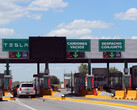 A travessia de faixa dedicada de Tesla no lado mexicano (imagem: Corporação para o Desenvolvimento da Zona Fronteiriça de Nuevo León/Bloomberg)