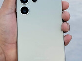 O Galaxy S24 Ultra com sua nova S Pen aparecendo. (Fonte da imagem: @DavidMa05368498)