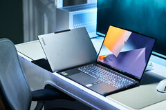 O sucessor do Lenovo Yoga Pro 9i que analisamos recentemente vazou, e ele terá até uma GPU para laptop RTX 5070. (Fonte da imagem: Notebookcheck)