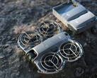 O DJI Neo 2 com seu hub de carregamento e duas baterias de 11,6 Wh (7,16V/1.606 mAh). (Fonte da imagem: via Igor Bogdanov)