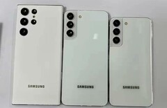 A nota Galaxy S22, S22 Plus e S22 em branco. (Fonte de imagem: @heyitsyogesh)