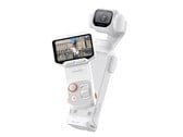 O visor OLED de 2 polegadas do controle remoto é removível da câmera com gimbal Insta360 Luna Pro 8K.