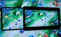 O tablet Lenovo Legion Y700 pode mudar automaticamente a proporção da tela para certos jogos suportados. (Fonte de imagem: Lenovo/Tencent - editado)