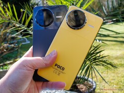 Poco F7 Pro e o Poco F7 Ultra (da esquerda para a direita, fonte da imagem: Daniel Schmidt)