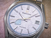 Um close-up do mostrador do novo Grand Seiko SBGA21.