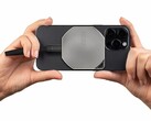 O novo SSD Datamag 40Gbps tem ímãs embutidos que permitem que ele se encaixe em iPhones habilitados para MagSafe para gravação em movimento. (Fonte da imagem: MSI)