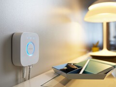 O Philips Hue Bridge v3 seria o sucessor do Hue Bridge v2 (foto). (Fonte da imagem: Philips Hue)