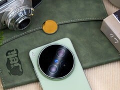 De acordo com uma fonte, a Vivo está atualmente avaliando alguns protótipos diferentes para o sucessor do X300 Ultra.