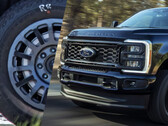 Um novo conjunto de vazamentos indica que uma potencial picape elétrica Ford Super Duty com motores de cubo pode estar chegando. (Fonte da imagem: Ford / Autoblog - editado)