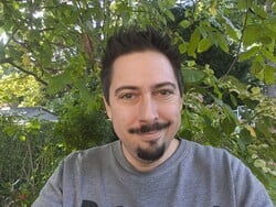Selfie (25 mm)