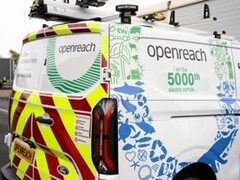 Um VE da Openreach especialmente projetado para marcar a 5.000ª van elétrica da empresa nas estradas do Reino Unido (Fonte da imagem: Openreach)