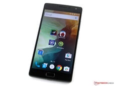 ... e o OnePlus 2...