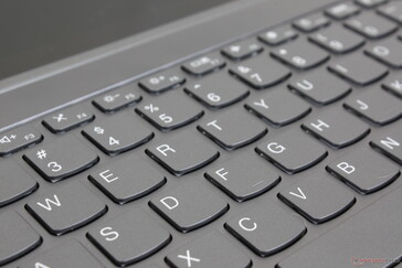 As teclas não são tão profundas ou firmes como em um teclado da série ThinkPad T adequado