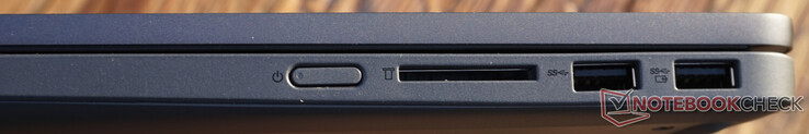 Conexões à direita: Leitor de cartões SD, 2x USB-A (5 Gbit/s)