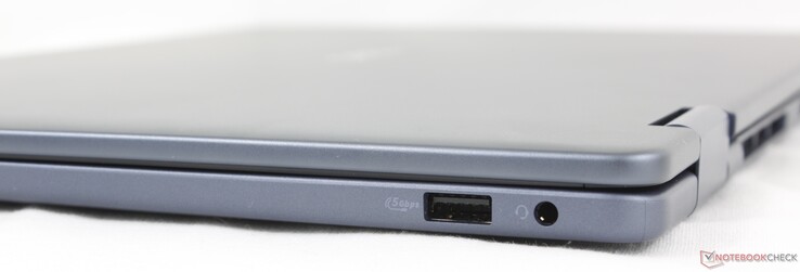 Direito: USB-A 3.2 Gen. 1, fone de ouvido de 3,5 mm