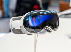 Apple deve lançar a continuação do Vision Pro até o final do ano. (Fonte da imagem: Roméo A.)