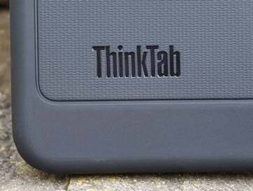 Análise da capa resistente para o Lenovo ThinkTab X11