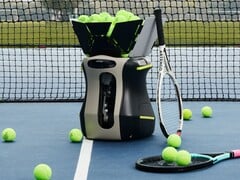 O Pongbot Aura pode treinar jogadores e arbitrar jogos de tênis, padel e pickleball.