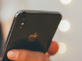 O primeiro iPhone à prova d'água e USB tipo C em breve estará disponível para encomenda. (Fonte da imagem: Daniel Cañibano)